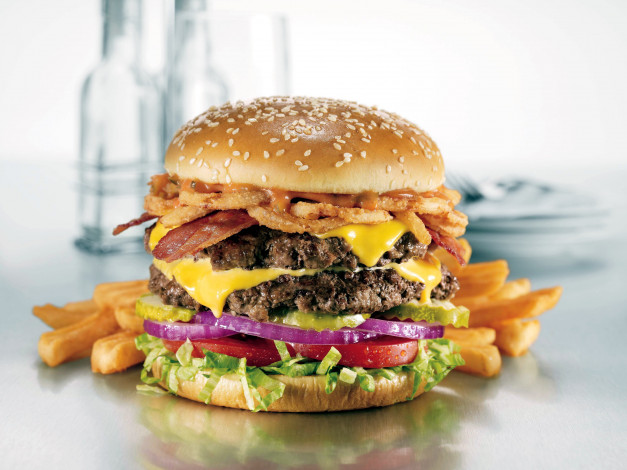 Обои картинки фото еда, бутерброды,  гамбургеры,  канапе, булочка, котлета, сыр, лук, помидоры