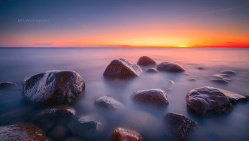Картинка природа восходы закаты море камни