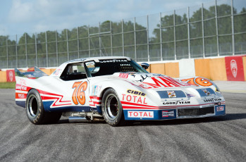 Картинка greenwood+corvette+imsa+racing+coupe+1976 автомобили corvette imsa greenwood coupe racing 1976