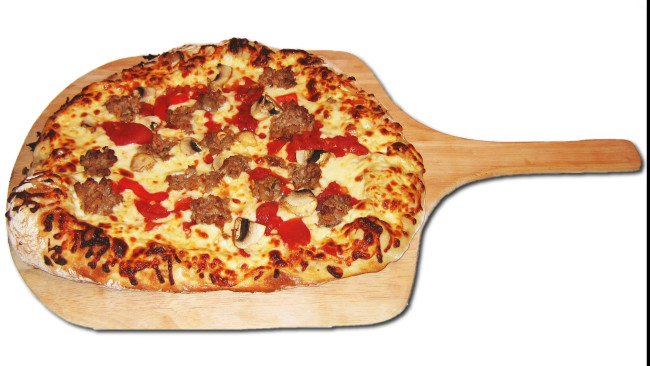 Обои картинки фото еда, пицца, деревянная, доска