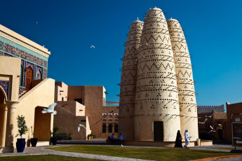 Картинка города исторические архитектурные памятники катар