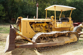 Картинка d6+caterpillar+bulldozer техника бульдозеры+на+гусенецах бульдозер гусеницы ковш