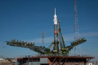 обоя soyuz tma-16m, космос, космодромы, стартовые площадки, ракетоноситель, космодром