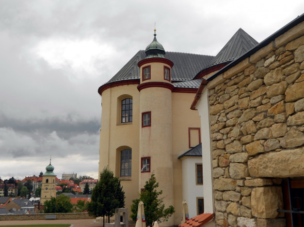 Обои картинки фото литомышль Чехия, города, - католические соборы,  костелы,  аббатства, башня