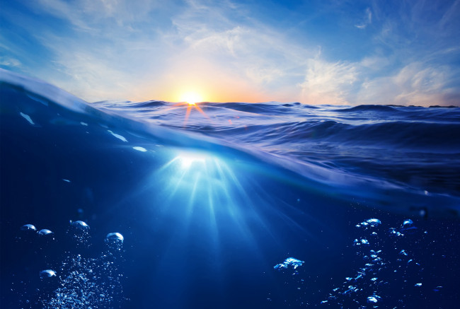 Обои картинки фото природа, моря, океаны, вода, море, океан, закат, солнце, пузырьки