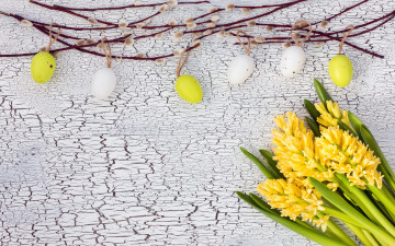 Картинка праздничные пасха цветы яйца colorful happy yellow wood верба flowers easter eggs decoration hyacinth