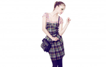 Картинка девушки barbara+palvin модель платье сумка