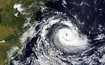Картинка космос земля планета суша океан материк облака циклон