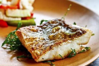 Картинка еда рыбные+блюда +с+морепродуктами жареная рыба зелень