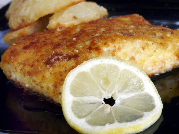 Обои картинки фото еда, рыбные блюда,  с морепродуктами, палтус, лимон