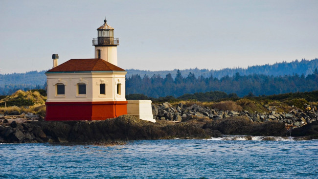 Обои картинки фото lighthouse at the oregon coast, природа, маяки, lighthouse, at, the, oregon, coast