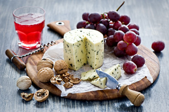 Картинка еда разное сыр орехи виноград