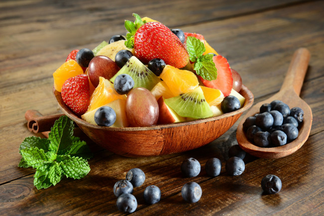 Обои картинки фото еда, мороженое,  десерты, черника, ягоды, фрукты, десерт, фруктовый, салат