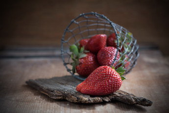 Картинка еда клубника +земляника корзинка ягоды