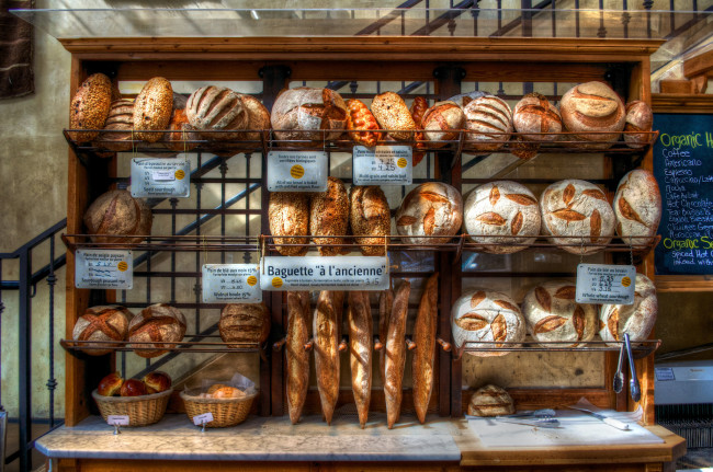 Обои картинки фото еда, хлеб,  выпечка, прилавок
