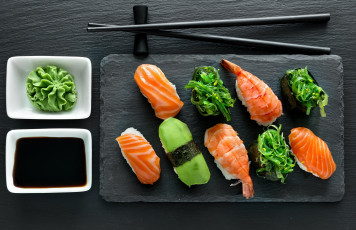 Картинка еда рыба +морепродукты +суши +роллы японская кухня суши роллы васаби соус