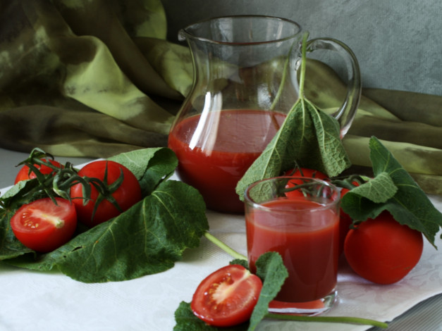 Обои картинки фото еда, натюрморт, сок, томатный сок, помидоры, томаты