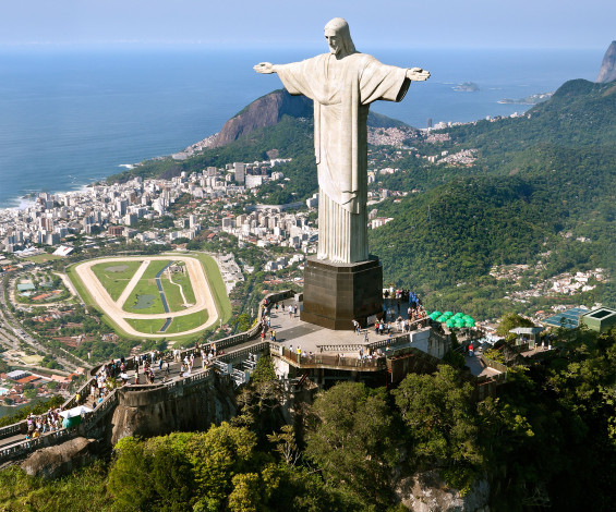 Обои картинки фото rio, de, janeiro, brazil, города, рио, де, жанейро, бразилия, рио-де-жанейро, статуя, океан, стадион, панорама, христа-искупителя