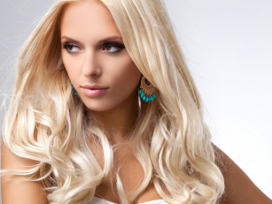 Картинка девушки -unsort+ лица +портреты девушка модель блондинка макияж взгляд серьги фон