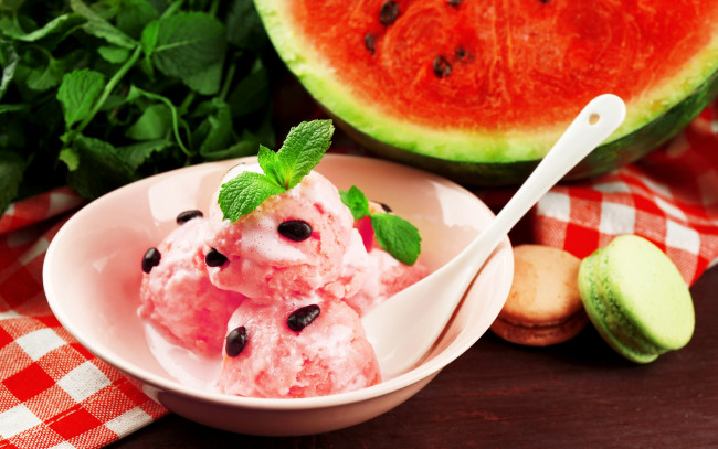 Обои картинки фото еда, мороженое,  десерты, watermelon, ice, cream, арбуз, сладкое, макарун, десерт, sweets