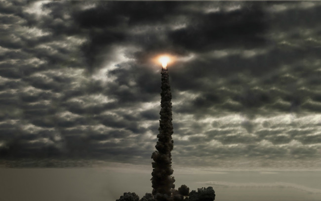 Обои картинки фото shuttle, launch, космос, космические, корабли, станции, след, облака, взлет