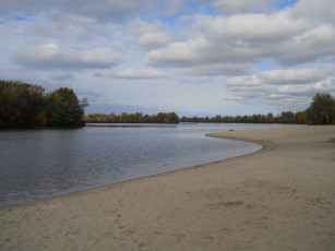 Картинка пляж+в+киеве природа реки озера троещина киев осень пляж