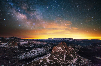 Картинка космос галактики туманности звезды небо горы закат скалы