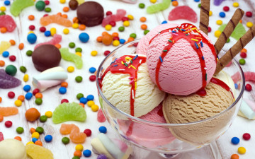 Картинка еда мороженое +десерты посыпка шарики креманка сироп