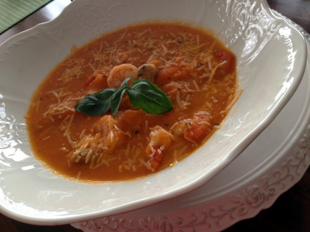Обои картинки фото еда, первые блюда, креветки, базилик, суп