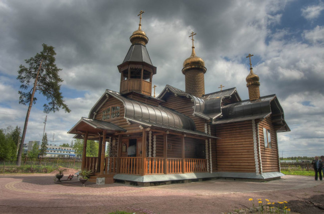 Обои картинки фото города, православные, церкви, монастыри, облака, купола, храм