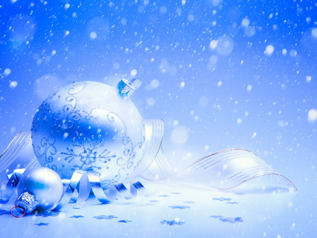 Обои картинки фото праздничные, шарики, мишура, снег
