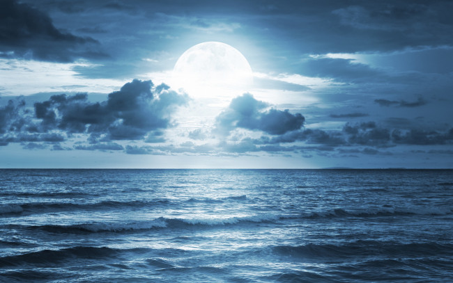 Обои картинки фото природа, моря, океаны, луна, облака, красота, небо, полночь, пейзаж