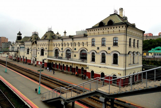 Обои картинки фото владивосток, города, - здания,  дома, вокзал