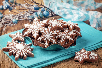 Картинка праздничные угощения печенье снежинки