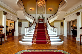 Картинка интерьер холлы +лестницы +корридоры лестница люстра