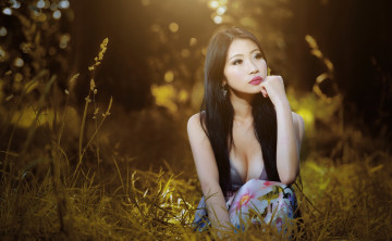 Картинка девушки -+азиатки азиатка девушка модель брюнетка красотка красавица флирт стройная фигура сексуальная секси поза взгляд макияж