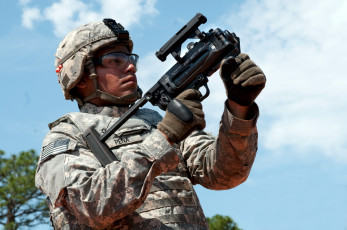Картинка оружие армия спецназ гранатомет солдат