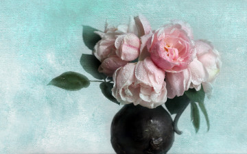 Картинка цветы розы букет ваза капли