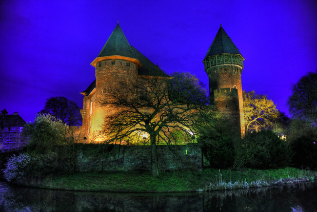 Обои картинки фото германия, krefeld, burg, linn, города, дворцы, замки, крепости, замок, ночь, огни