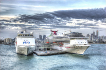 Картинка melbourne+cruiseships корабли лайнеры причал порт суда город