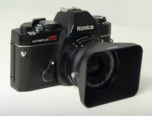 Обои картинки фото бренды, konica minolta, фотокамера