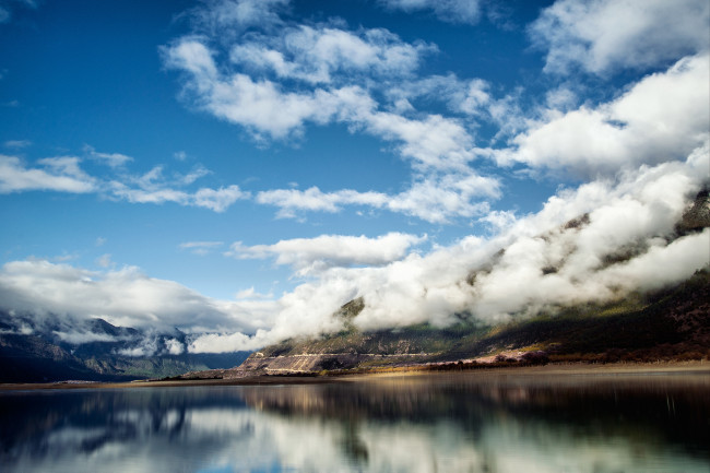 Обои картинки фото природа, реки, озера, озеро, облака, горы, китай, тибет