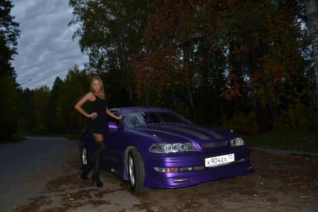 Обои картинки фото автомобили, -авто с девушками, toyota, mark, ii