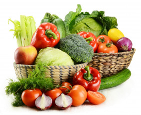Картинка еда фрукты овощи вместе корзина помидоры цветая+капуста белокачанная+капуста капуста огурцы зелень перец томаты