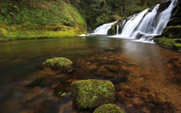 Картинка природа водопады река дно камни