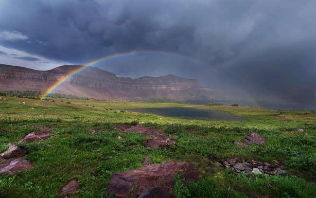 Обои картинки фото природа, радуга, трава, камни, равнина, горы