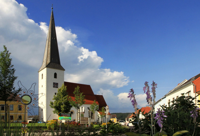 Обои картинки фото австрия schenkenfelden, города, - католические соборы,  костелы,  аббатства, austria, австрия, дома, кирха, schenkenfelden