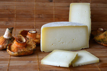 Картинка la+tossa+envellit еда сырные+изделия сыр