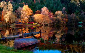 Картинка природа пейзажи осень лодка