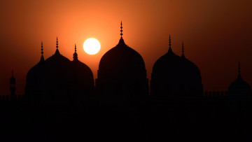 Картинка города -+мечети +медресе вечер тень солнце мечети